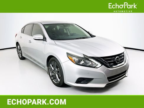 Used 2018 Nissan Altima 3.5 SL image 1