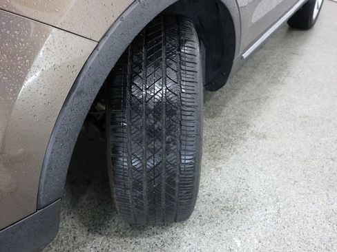 Used 2016 Ford Explorer Limited AWD/4WD image 4