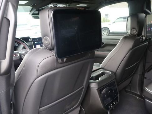 Used 2026 GMC Yukon AT4 Ultimate AWD/4WD image 14