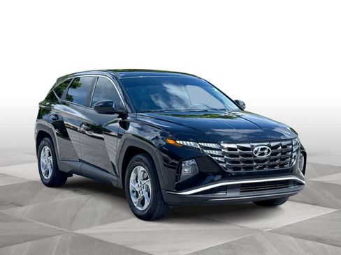 Used 2024 Hyundai Tucson SE FWD image 2