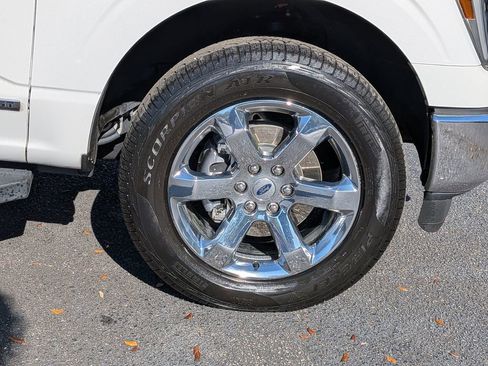 Used 2022 Ford F150 Lariat w/ Equipment Group 502A High image 11