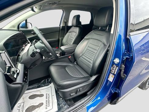 Certified 2025 Kia Sportage SX image 22