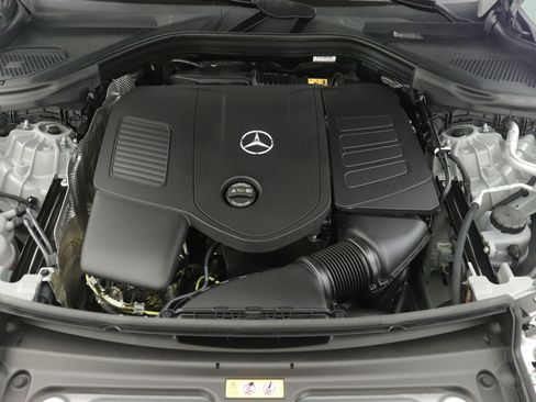 New 2027 Mercedes-Benz GLC 300 4MATIC image 5