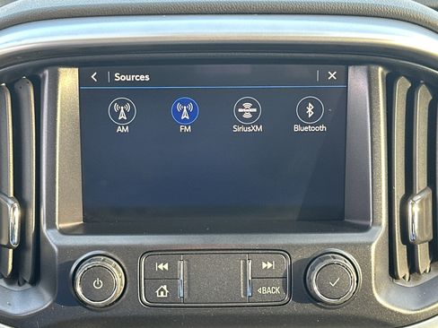 Used 2020 Chevrolet Colorado LT w/ Colorado RST Special Edition image 23