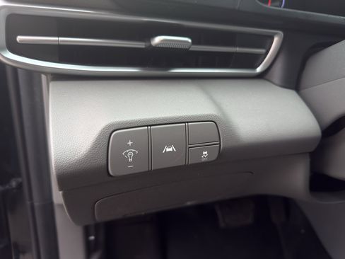 Used 2023 Hyundai Elantra SEL FWD image 21