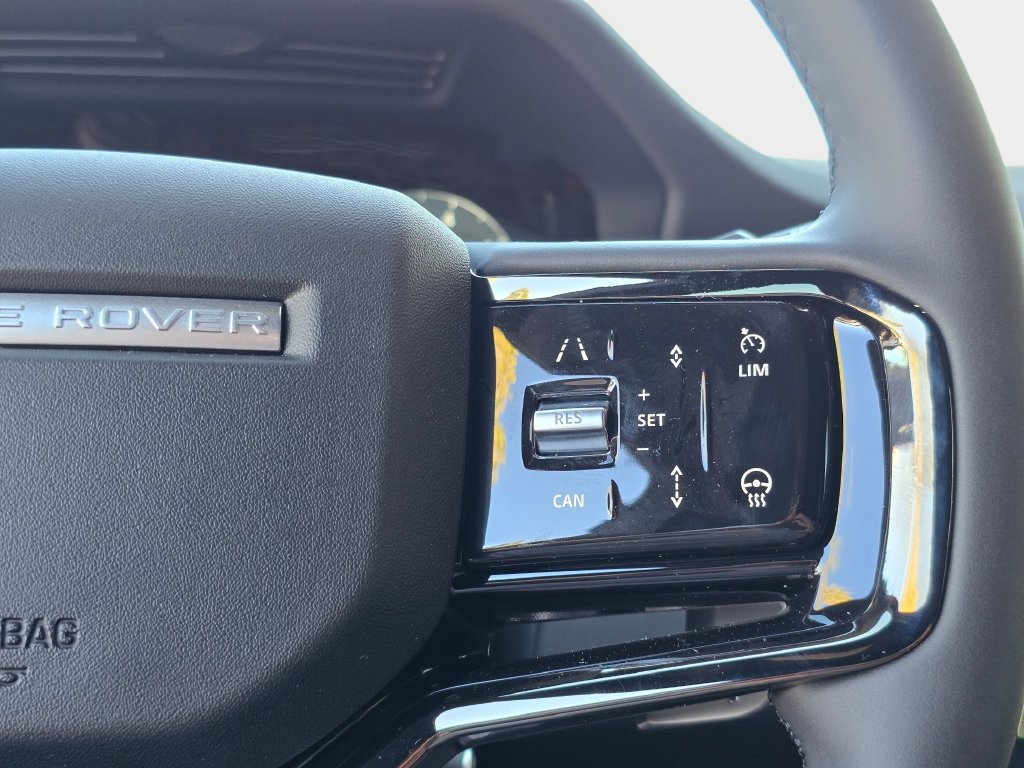 New 2026 Land Rover Range Rover Evoque Hoxton AWD/4WD image 18