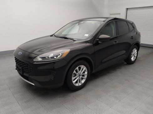 Used 2020 Ford Escape S FWD image 2
