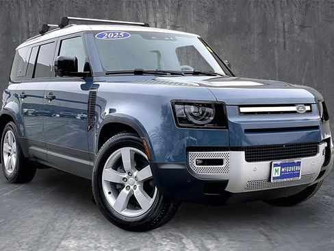 Used 2024 Land Rover Defender 110 S image 3