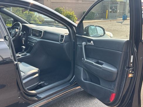 Used 2020 Kia Sportage S FWD image 22
