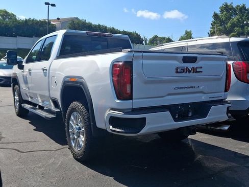 Used 2022 GMC Sierra 2500 Denali w/ Denali Ultimate Package AWD/4WD image 3