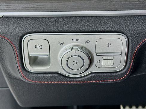 New 2026 Mercedes-Benz GLE 53 AMG 4MATIC Coupe image 11