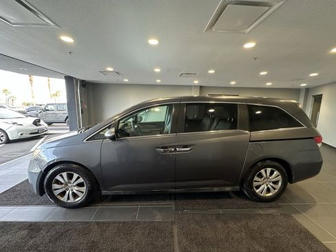 Used 2017 Honda Odyssey SE image 7
