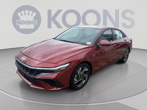Used 2024 Hyundai Elantra Limited FWD image 5