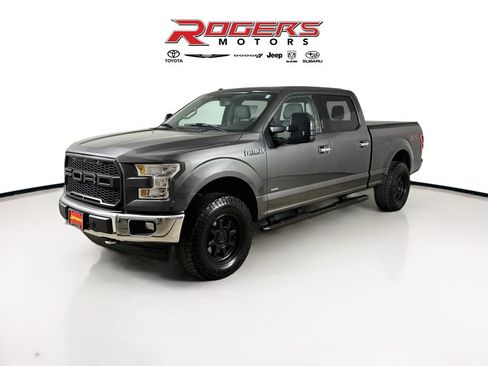 Used 2017 Ford F150 XLT w/ Equipment Group 302A Luxury AWD/4WD image 8