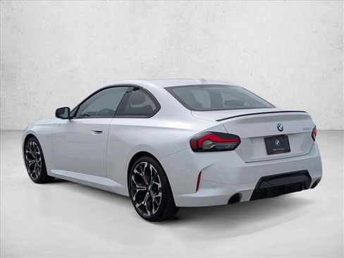 Used 2025 BMW 230i Coupe w/ M Sport Package image 8