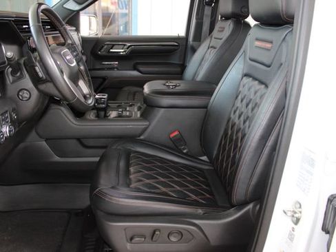 Used 2022 GMC Sierra 1500 AT4 w/ AT4 Premium Package AWD/4WD image 22