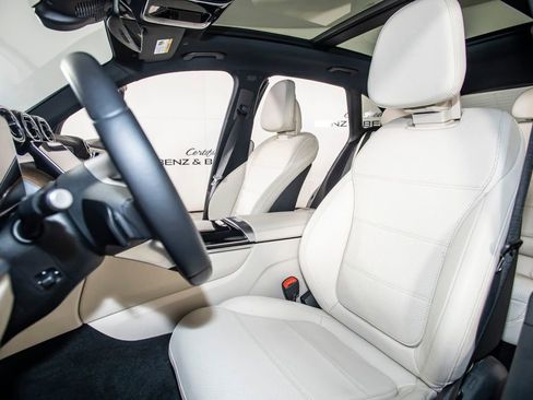 Used 2024 Mercedes-Benz GLC 300 4MATIC image 15