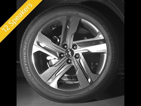 Certified 2023 Kia Sorento SX Prestige AWD/4WD image 13