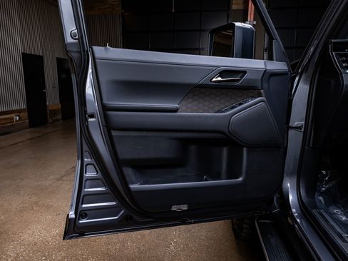 Used 2025 Lexus GX 550 w/ Cold Area Package image 37