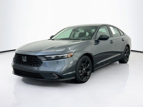 Used 2025 Honda Accord SE image 3