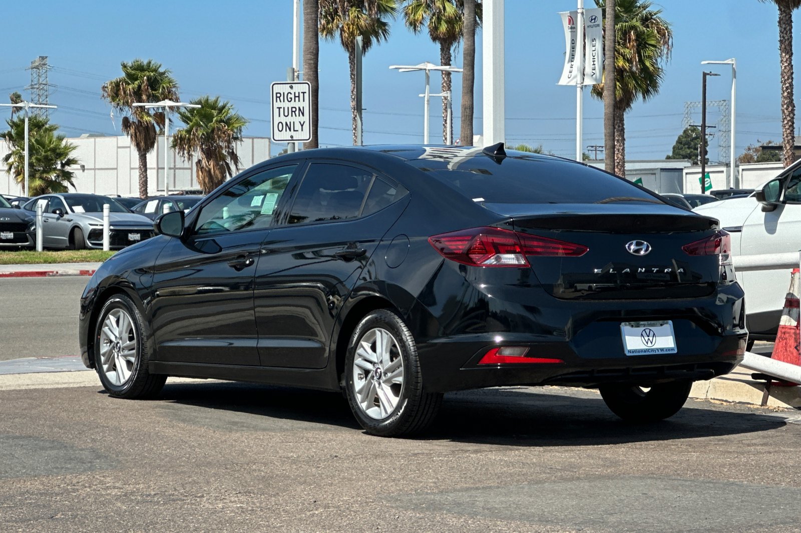 Used 2020 Hyundai Elantra Value Edition FWD image 6