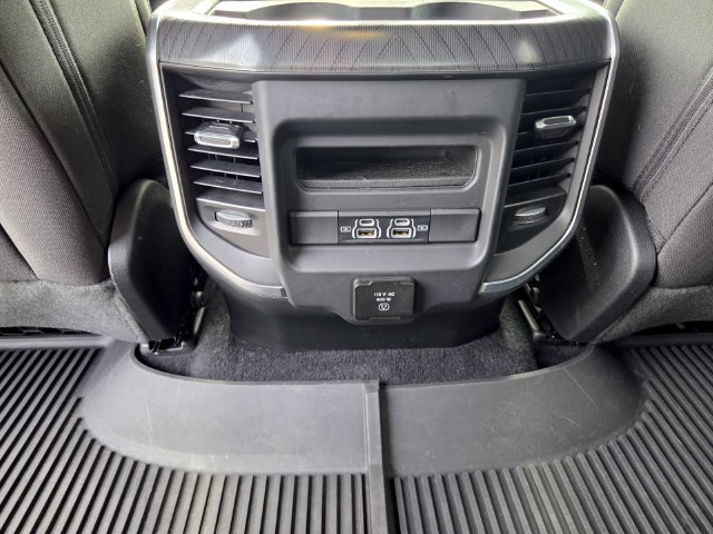 Used 2025 RAM 1500 Big Horn AWD/4WD image 15