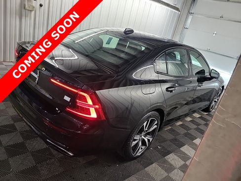 Used 2021 Volvo S60 T8 R-Design Expression AWD/4WD image 5