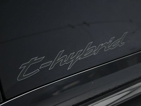 Certified 2025 Porsche 911 Carrera 4 GTS AWD/4WD image 37
