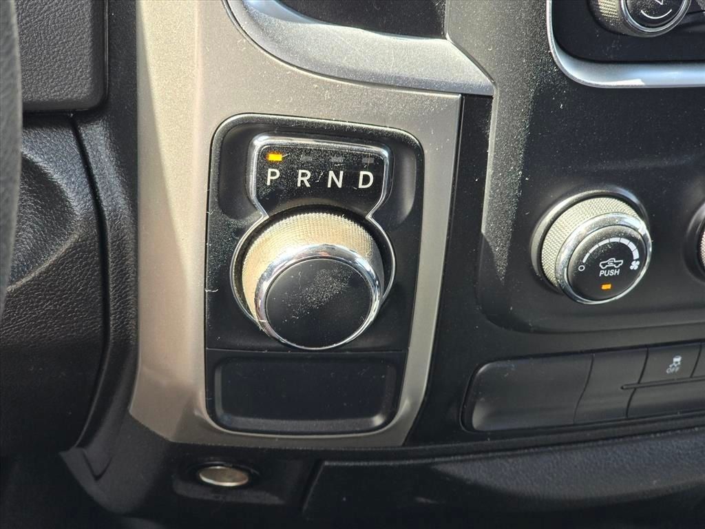 Used 2020 RAM 1500 Classic SLT RWD image 18