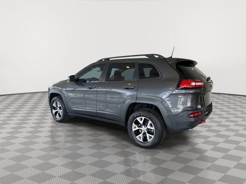 Used 2016 Jeep Cherokee Trailhawk w/ Comfort/Convenience Group AWD/4WD image 7