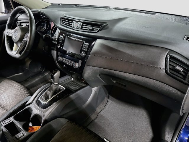 Used 2018 Nissan Rogue SV AWD/4WD image 28