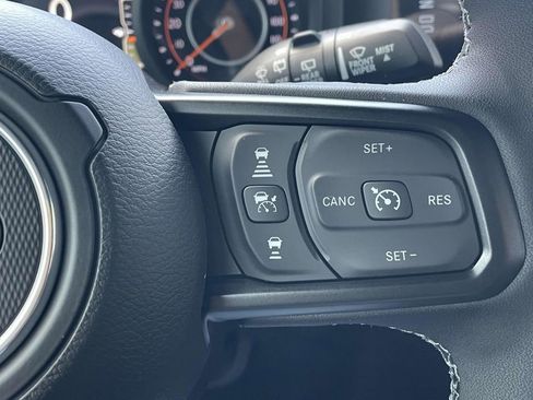 New 2025 Jeep Wrangler Unlimited Sport AWD/4WD image 31