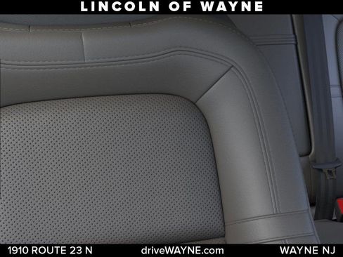 New 2026 Lincoln Corsair Grand Touring AWD/4WD image 17