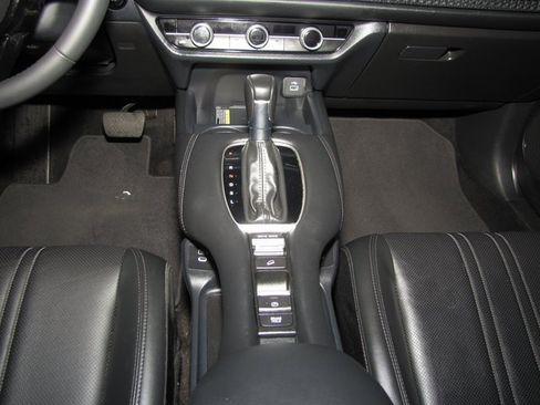 Certified 2024 Honda HR-V EX-L image 15