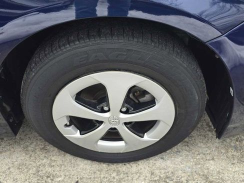 Used 2013 Toyota Prius Three image 12