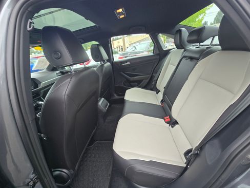 Used 2021 Volkswagen Jetta R-Line FWD image 16