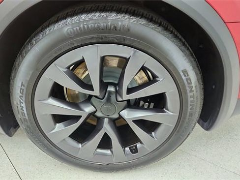 Used 2024 Tesla Model X image 67