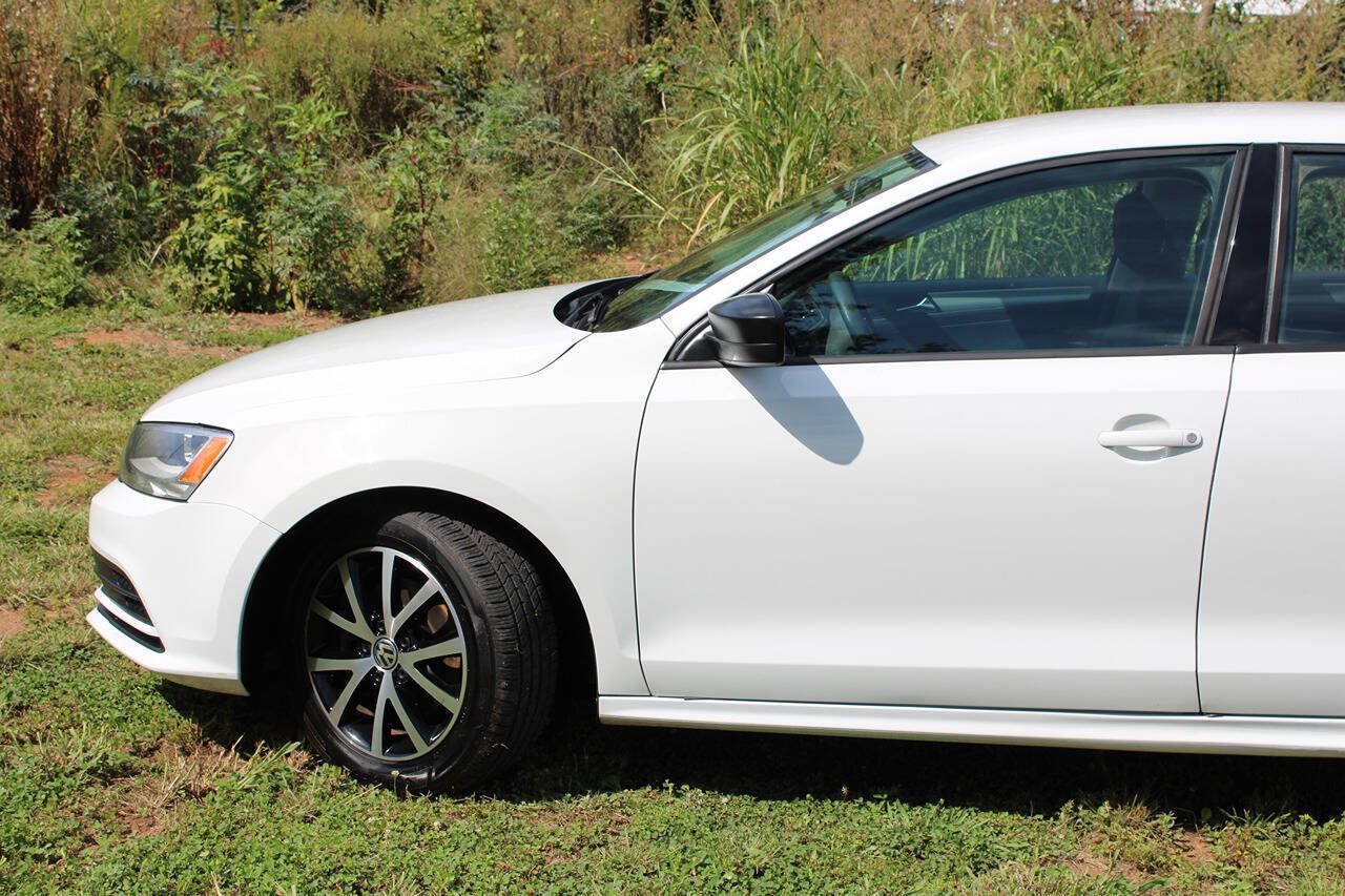 Used 2016 Volkswagen Jetta SE FWD image 11