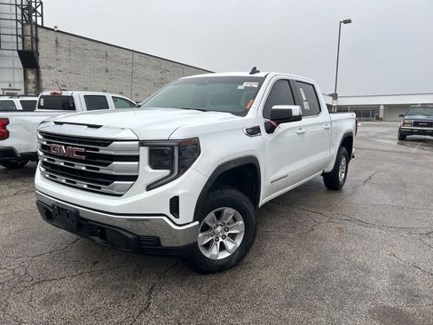 Used 2023 GMC Sierra 1500 SLE image 3