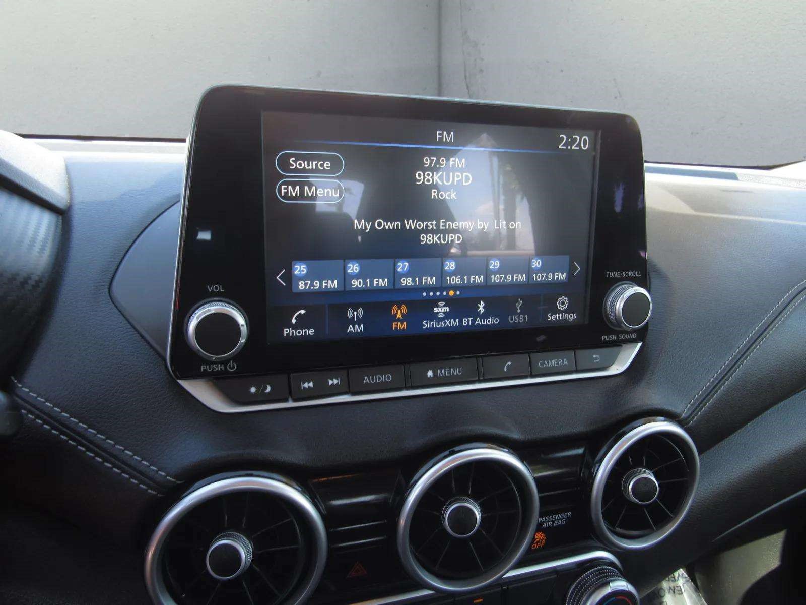 Used 2024 Nissan Sentra SV FWD image 17