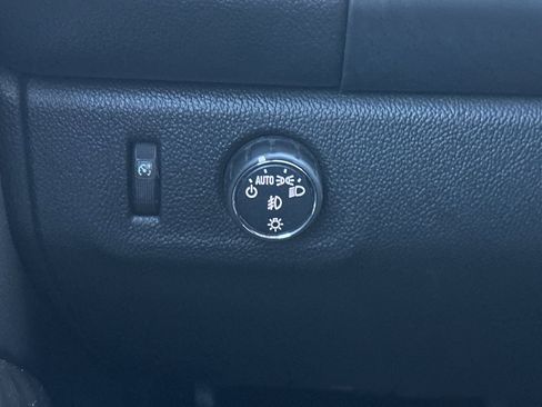 Used 2015 GMC Canyon SLE w/ SLE Convenience Package image 27