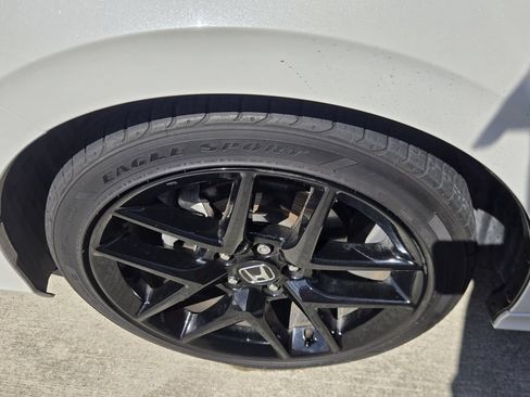 Used 2024 Honda Civic Sport image 5