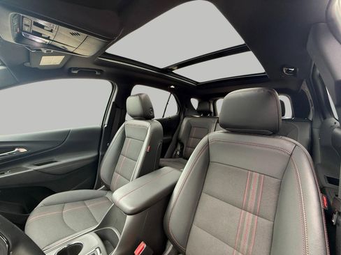 Used 2023 Chevrolet Equinox RS image 39