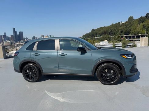 Certified 2026 Honda HR-V Sport image 3