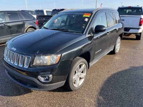 Used 2014 Jeep Compass Limited image 1