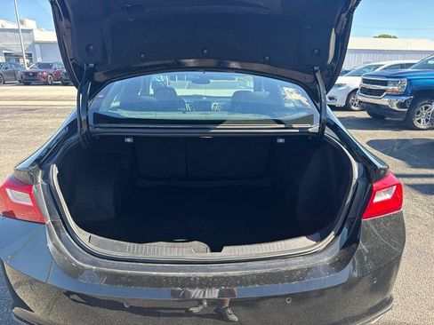 Used 2024 Chevrolet Malibu LT FWD image 17
