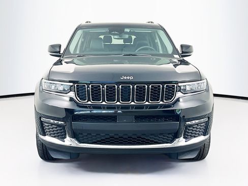 Used 2023 Jeep Grand Cherokee L Limited RWD image 2
