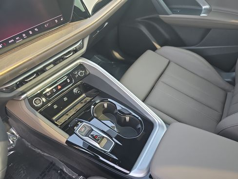 Certified 2025 Audi Q5 Premium Plus AWD/4WD image 21