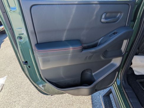 New 2026 Nissan Frontier PRO-4X w/ Pro Premium Package AWD/4WD image 23