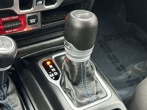 Used 2023 Jeep Wrangler Unlimited Rubicon 4xe AWD/4WD image 23